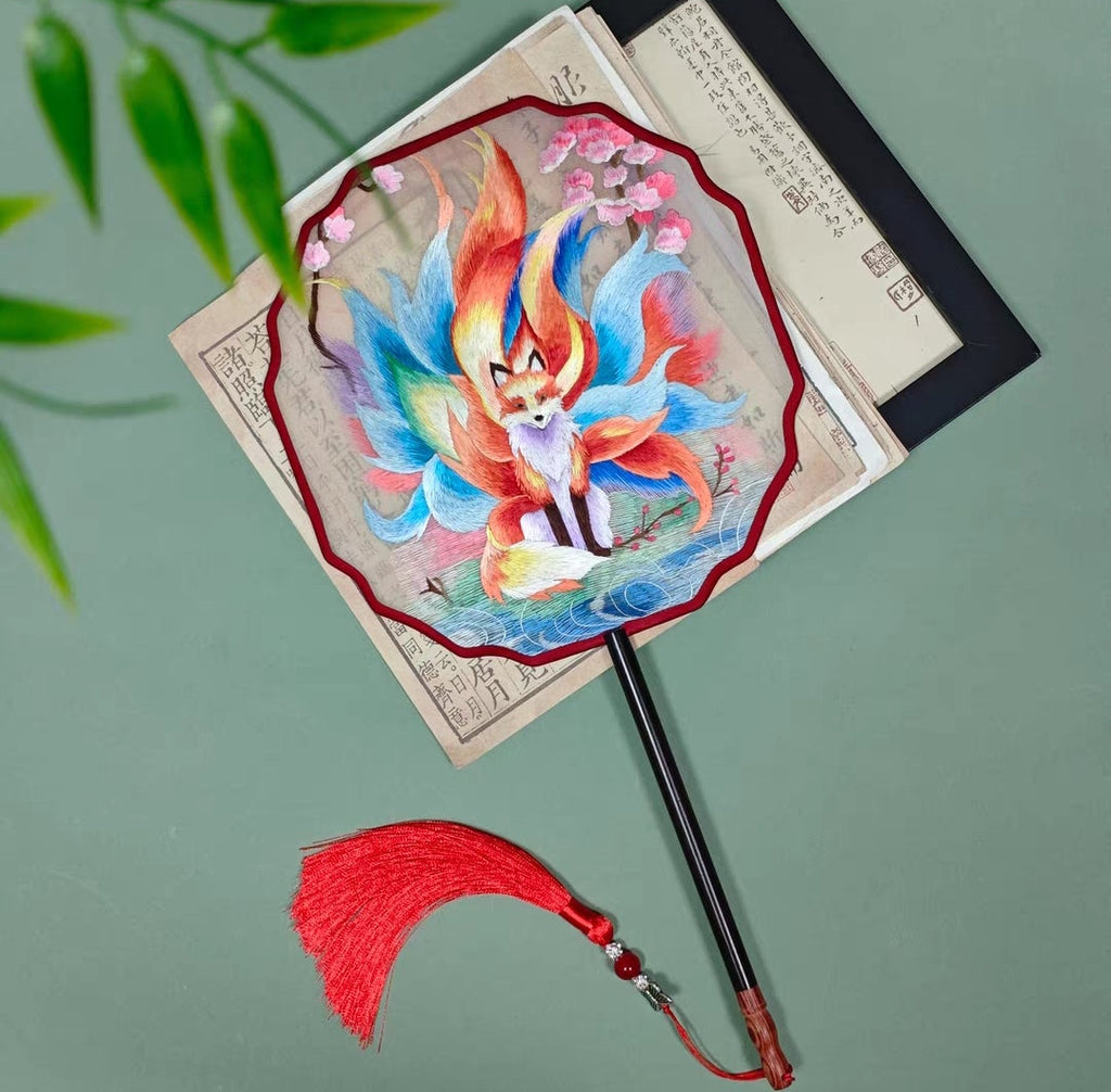 Suzhou Embroidery Silk Round Fan | Double-Sided Hanfu Accessory & Chinese Cultural Gift | 苏绣古风团扇真丝双面绣