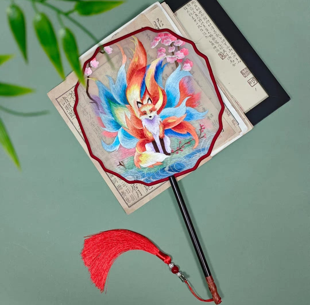 Suzhou Embroidery Silk Round Fan | Double-Sided Hanfu Accessory & Chinese Cultural Gift | 苏绣古风团扇真丝双面绣