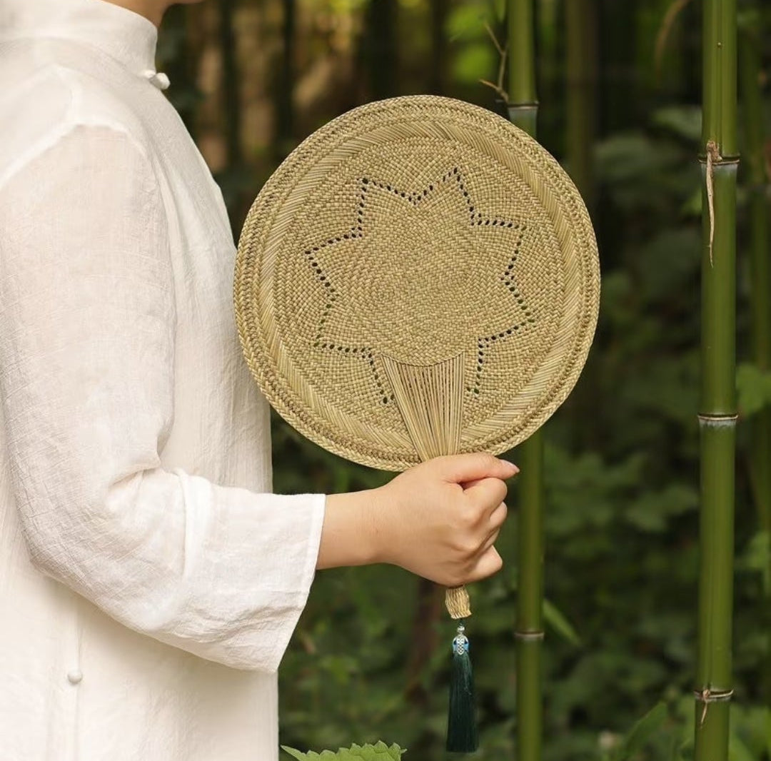 Linggeng Cattail Fan | Handwoven Intangible Heritage Grass Fan | Hanfu Ancient Style Hand Fan